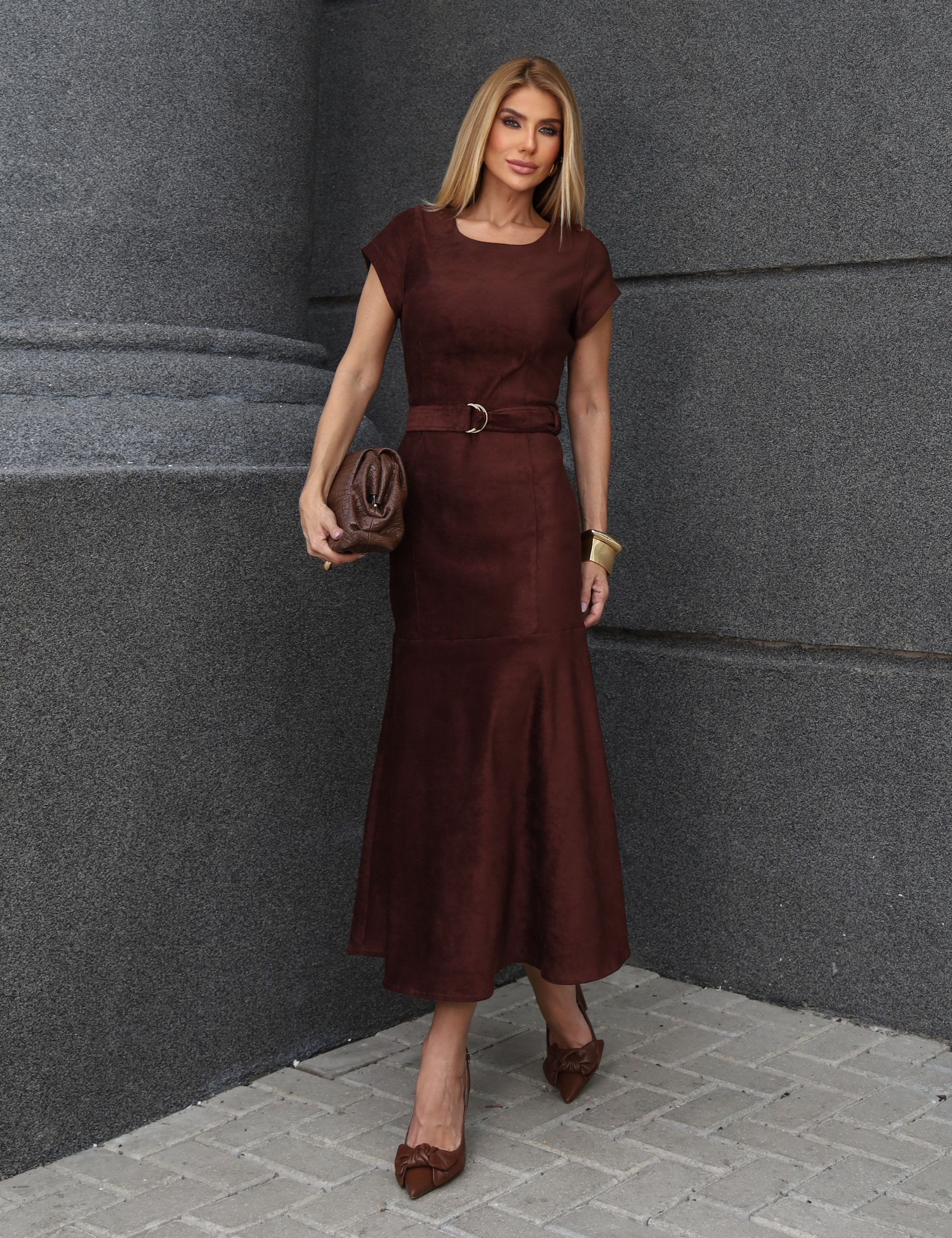 VESTIDO MIDI SUEDE MARROM