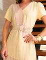 VESTIDO RECORTE FAIXA FLOR AMARELO MANTEIGA